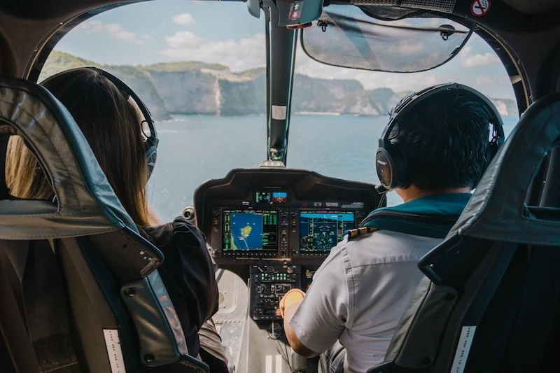 helicopter-tour-XhKoN.webp